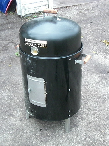 Brinkman el-cheapo smoker